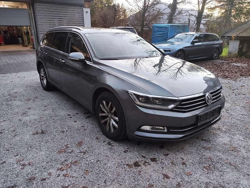 Gebraucht VW Passat Comfortline 150 PS (110 kW) 2015 Grau Kombi