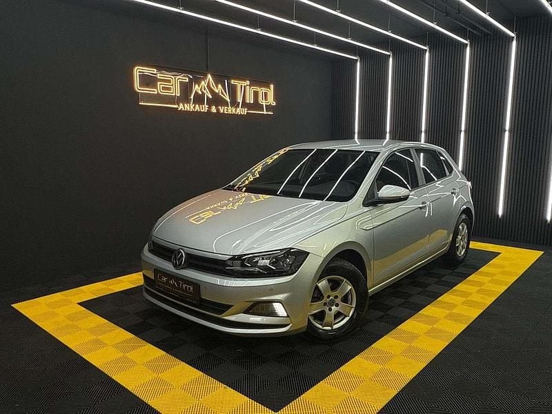 Gebraucht VW Polo Trendline 65 PS (47 kW) 2018 Silber Kleinwagen