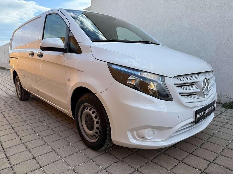 Gebraucht Mercedes Vito 102 PS (75 kW) 2020 Weiß Van
