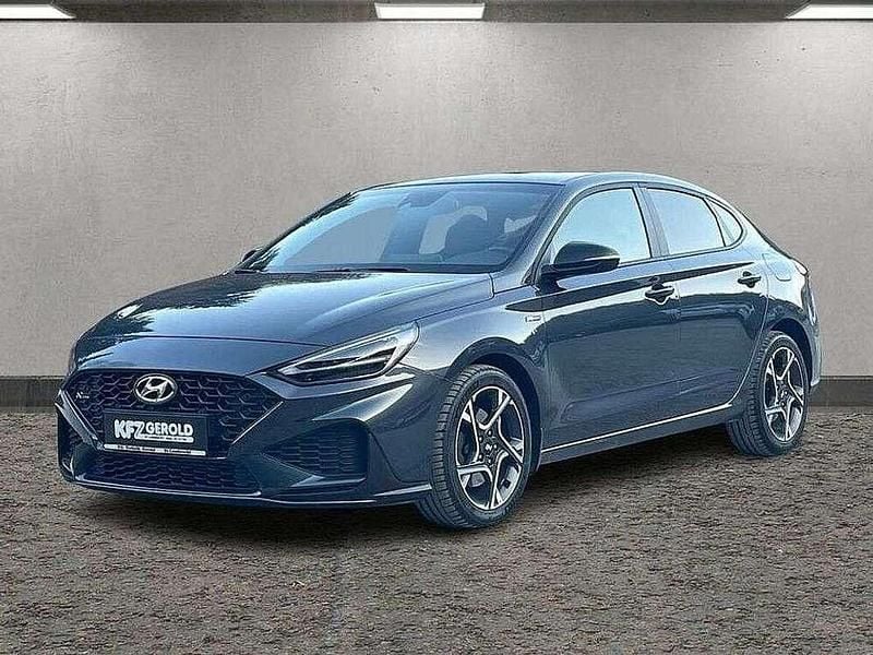 Gebraucht Hyundai i30 N Line 120 PS (88 kW) 2022 Grau Limousine