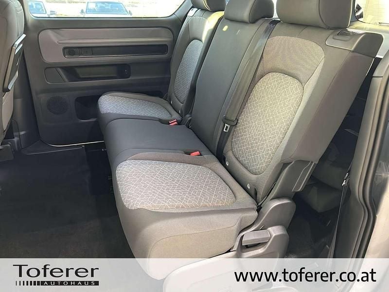 Neu VW ID. Buzz Pro 210 kW (286 PS) 2025 Silber  metallic Van / Kleinbus