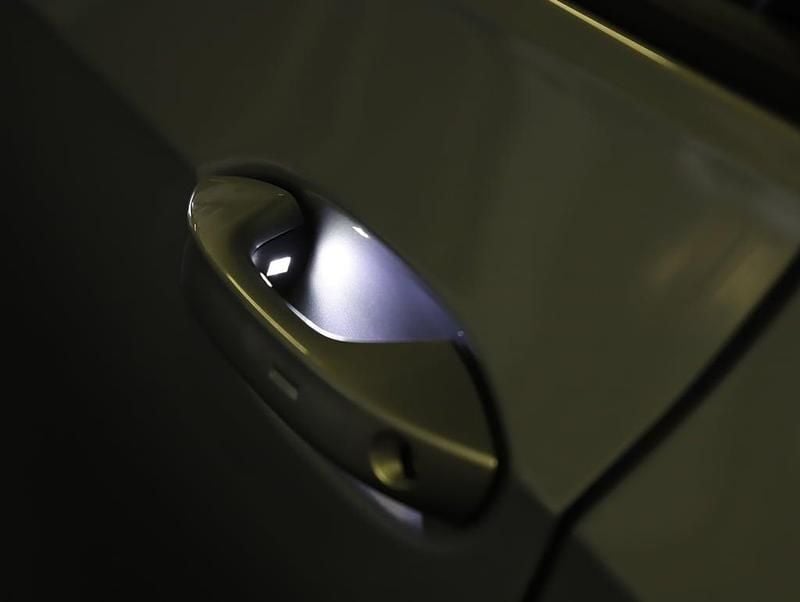 Neu VW Golf VIII 115 PS (84 kW) 2026 Silber  metallic Limousine