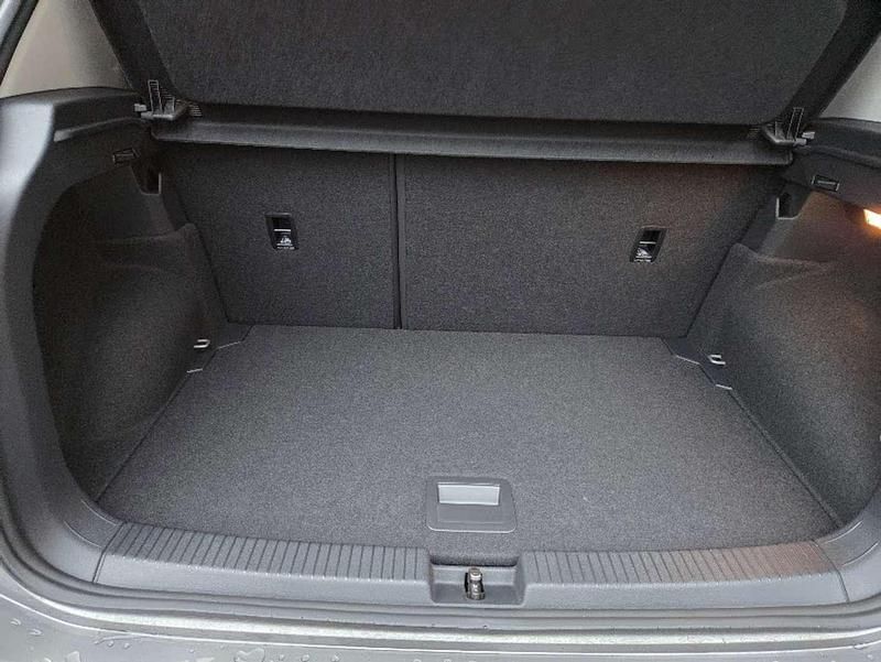 Gebraucht VW T-Cross Life 95 PS (69 kW) 2021 Grau SUV