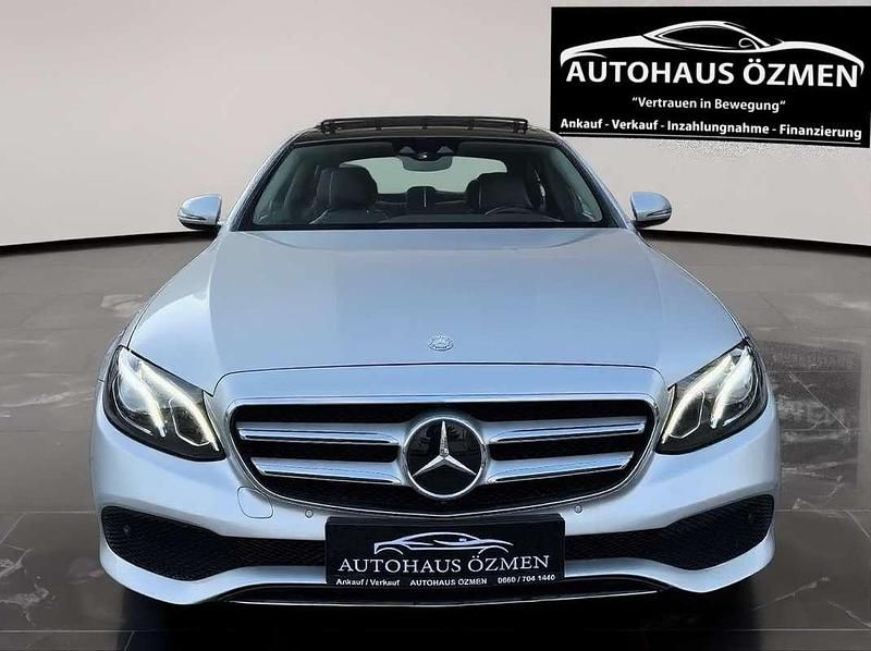 Gebraucht Mercedes E220 Avantgarde 194 PS (142 kW) 2016 Grau Limousine