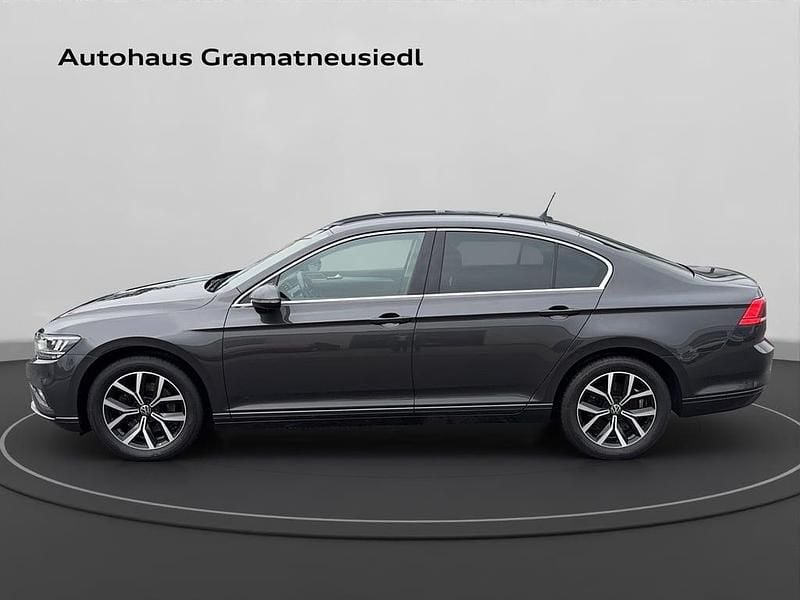 Gebraucht VW Passat Business 150 PS (110 kW) 2022 Dunkelgrau  metallic Kombi