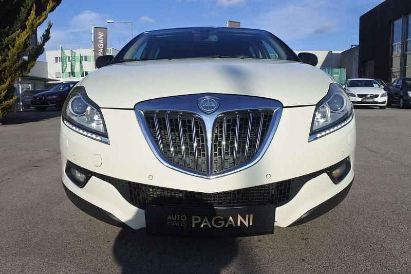 Gebraucht Lancia Delta 120 PS (88 kW) 2009 Weiß Kleinwagen