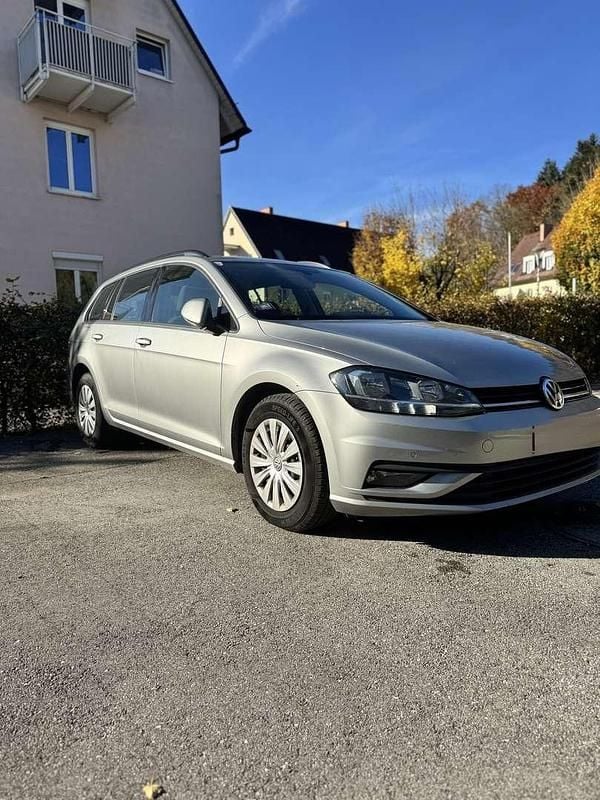 Gebraucht 2018 VW Golf VII Kombi | € 10.999 (Guter Preis) - Bild 1/4