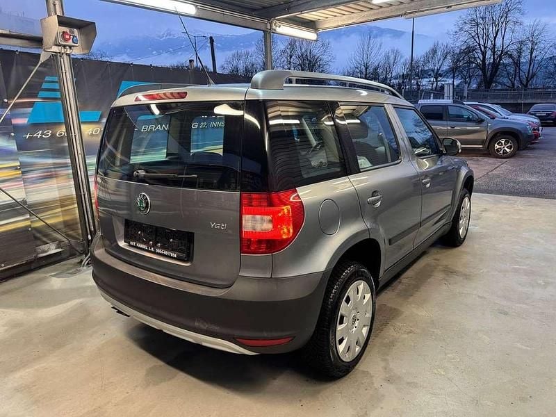 Gebraucht Skoda Yeti Active 105 PS (77 kW) 2010 Grau SUV