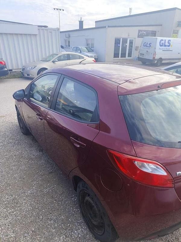 Gebraucht Mazda 2 95 PS (69 kW) 2011 Limousine