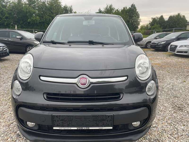 Grau Gebraucht 2015 Fiat 500L Trekking Van / Kleinbus | € 6.900 (Fairer Preis) - Bild 1/4
