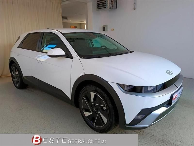 Weiß Gebraucht 2025 Hyundai Ioniq 5 Trend SUV | € 39.990 (Superpreis) - Bild 1/4