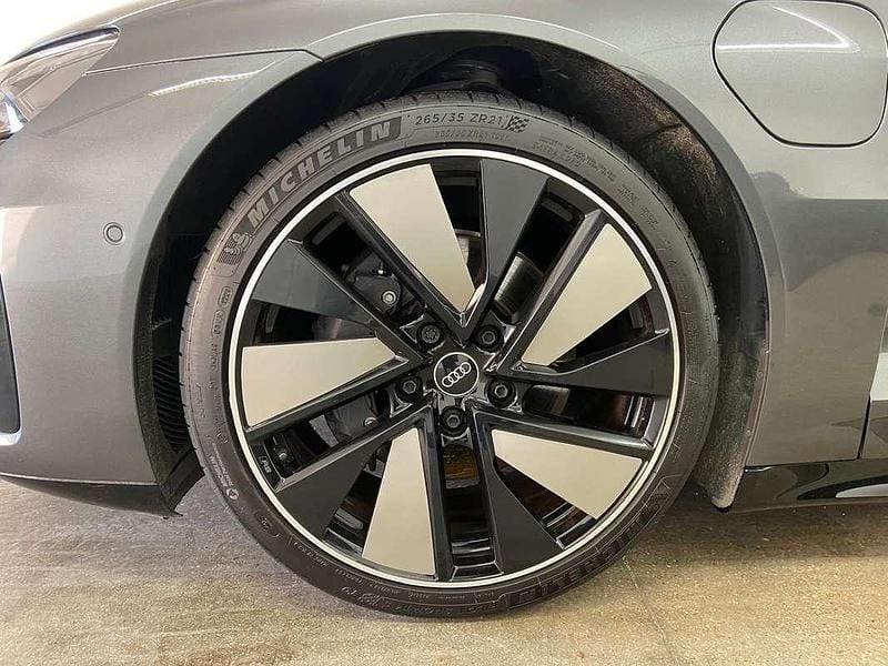 Gebraucht Audi e-tron GT quattro Ambiente 139 kW (190 PS) 2023 Dunkelgrau  metallicperleffekt Limousine