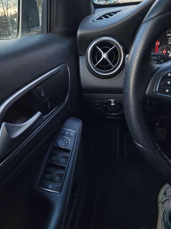 Gebraucht Mercedes C180 120 PS (88 kW) 2017 Silber Limousine