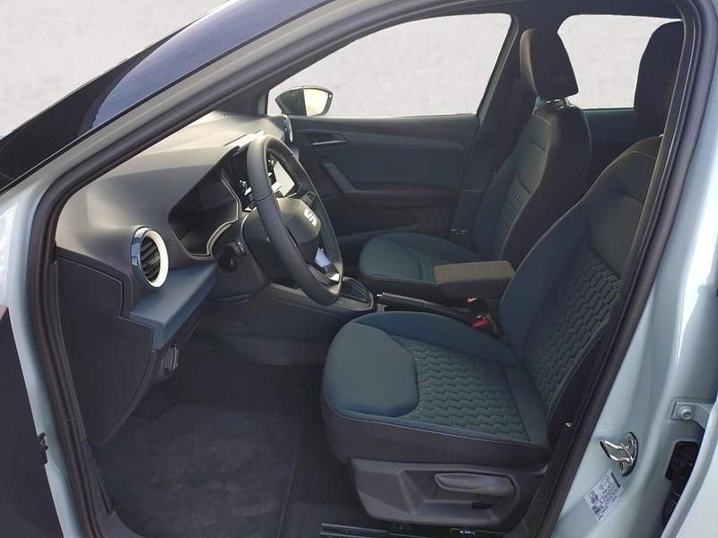 Neu Seat Arona Style 115 PS (84 kW) 2026 Hellgrau  metallic SUV