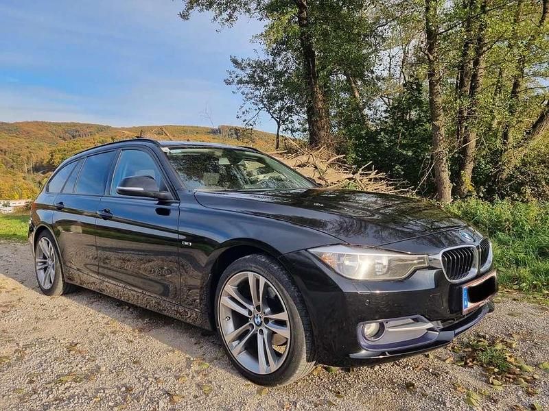 Gebraucht BMW 316 Sport Line 116 PS (85 kW) 2014 Schwarz Kombi