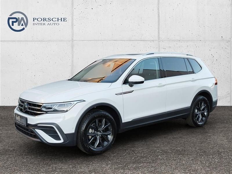 Weiss normal Gebraucht 2024 VW Tiguan Allspace Life SUV | € 41.980 (Fairer Preis) - Bild 1/4