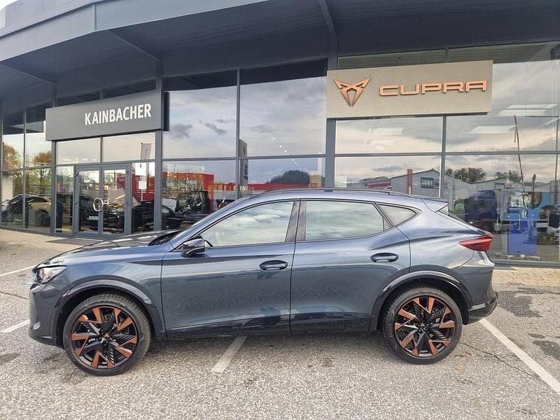 Neu Cupra Formentor 150 PS (110 kW) 2025 Dunkelgrau  metallicperleffekt SUV