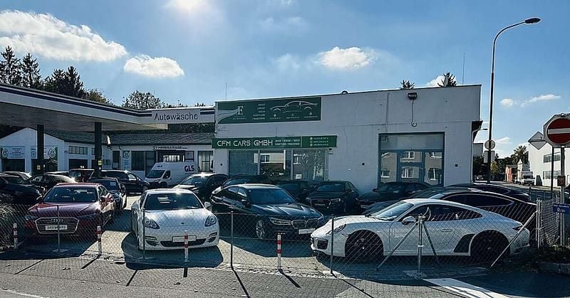 Schwarz Gebraucht 2022 Porsche Cayenne Platinum Edition SUV | € 84.900 (Fairer Preis) - Bild 1/1