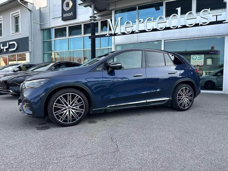 Gebraucht Mercedes EQE350 AMG Line Premium Plus 214 kW (292 PS) 2024 Blau SUV