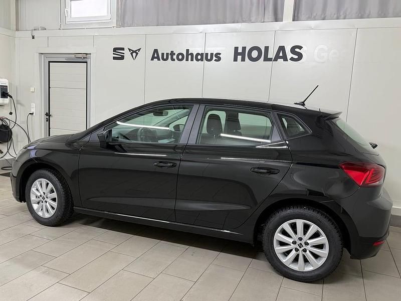 Neu Seat Ibiza Reference 95 PS (69 kW) 2026 Schwarz  metallic Kleinwagen