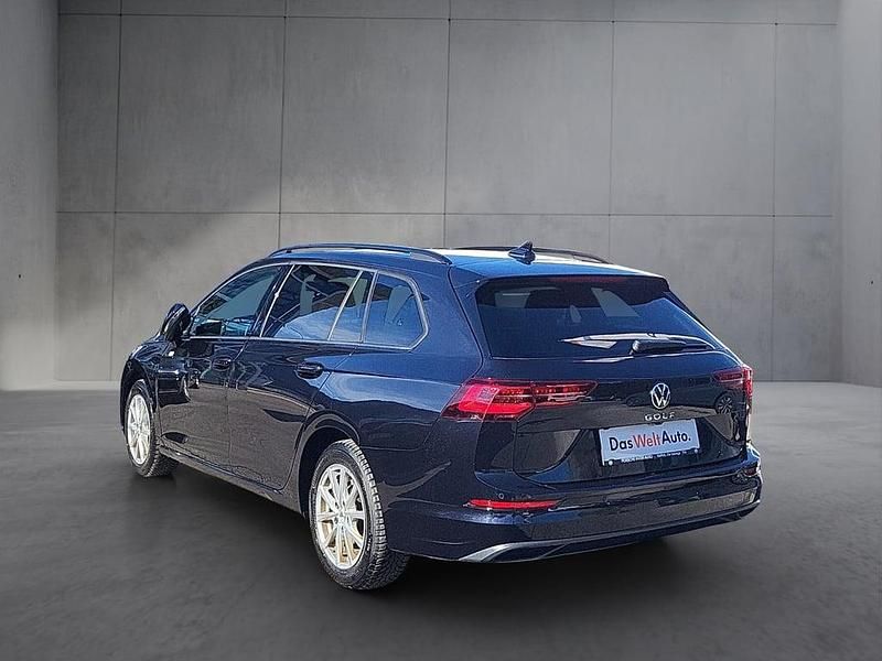 Gebraucht VW Golf VIII Life 116 PS (85 kW) 2022 Schwarz Kombi