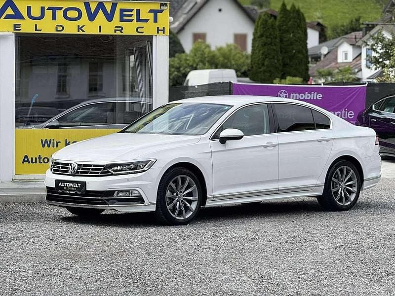 Weiß Gebraucht 2018 VW Passat Comfortline Limousine | € 19.990 (Fairer Preis) - Bild 1/4