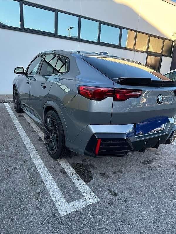 Gebraucht BMW X2 M Sport 163 PS (119 kW) 2025 Grau SUV