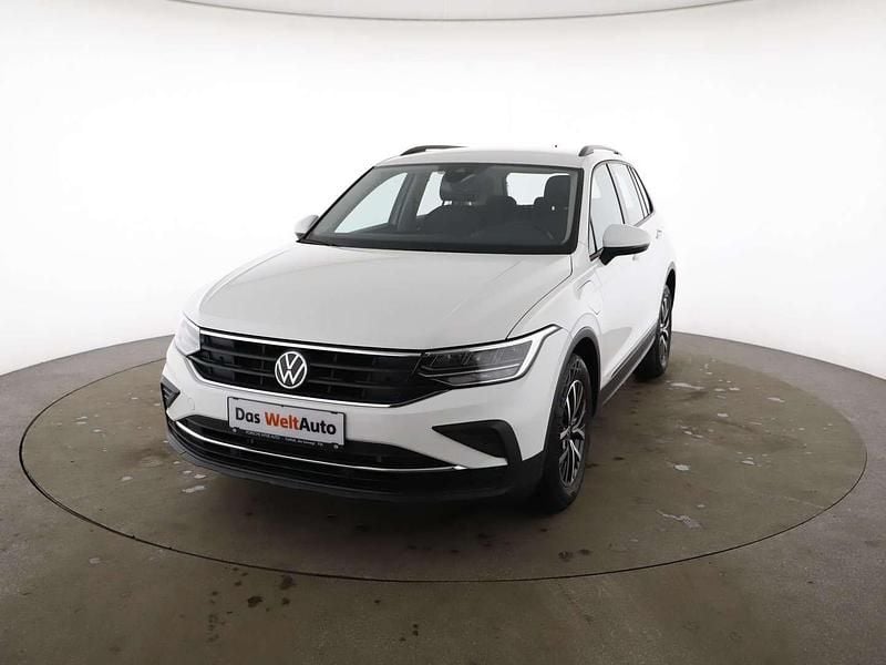 Weiß Gebraucht 2021 VW Tiguan Life SUV | € 25.950 (Superpreis) - Bild 1/4