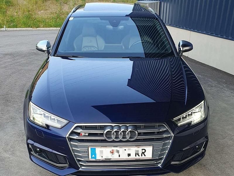 Blau Gebraucht 2018 Audi S4 Kombi | € 43.900 (Teuer) - Bild 1/4