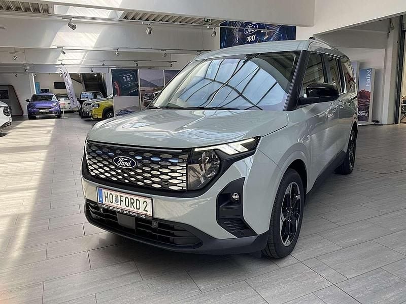 Gebraucht Ford Tourneo Titanium 100 kW (136 PS) 2025 Grau Kombi