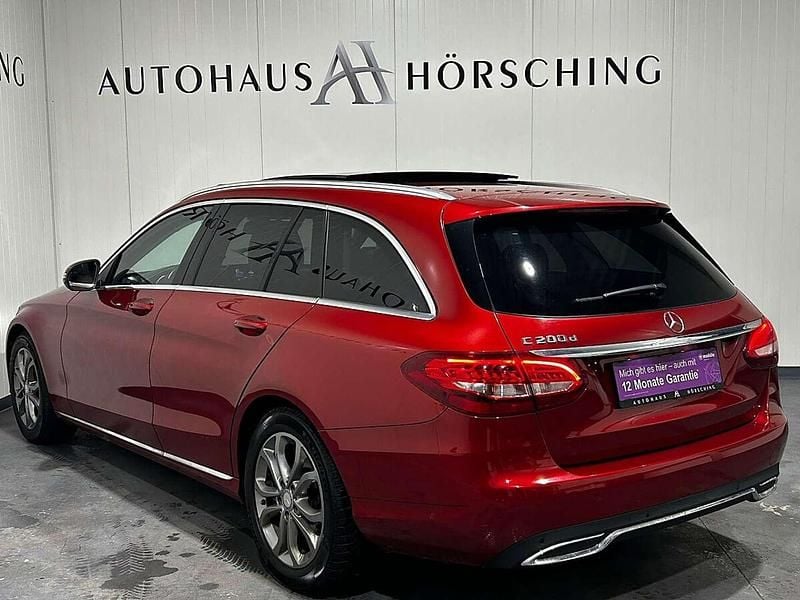Gebraucht Mercedes C200 Avantgarde 136 PS (100 kW) 2016 Rot Kombi