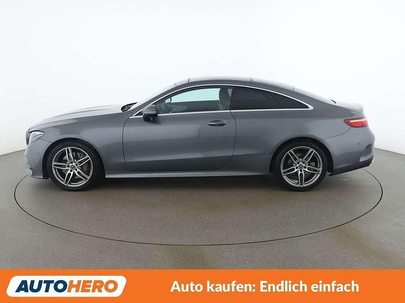 Gebraucht Mercedes E220 AMG line 194 PS (142 kW) 2019 Grau Coupé