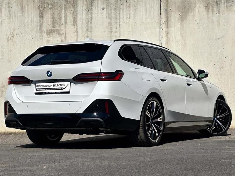 Gebraucht BMW 530 Shadowline 190 PS (139 kW) 2025 Kombi