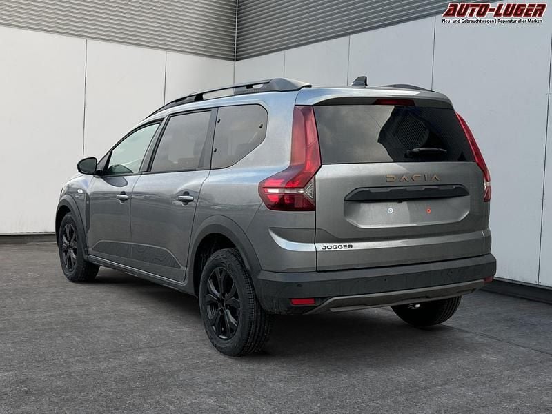 Neu Dacia Jogger Extreme 110 PS (80 kW) 2025 Van / Kleinbus