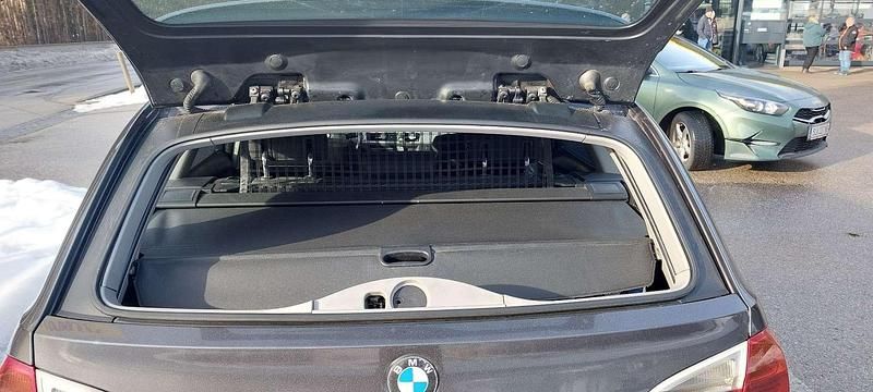 Gebraucht BMW 318 121 PS (88 kW) 2006 Kombi