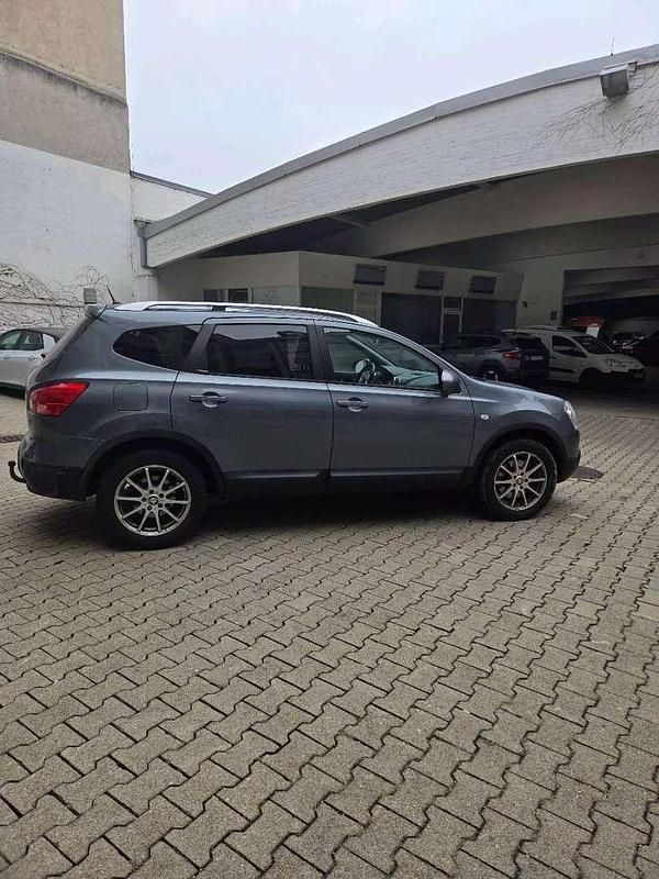 Gebraucht Nissan Qashqai Acenta 150 PS (110 kW) 2010 Grau SUV