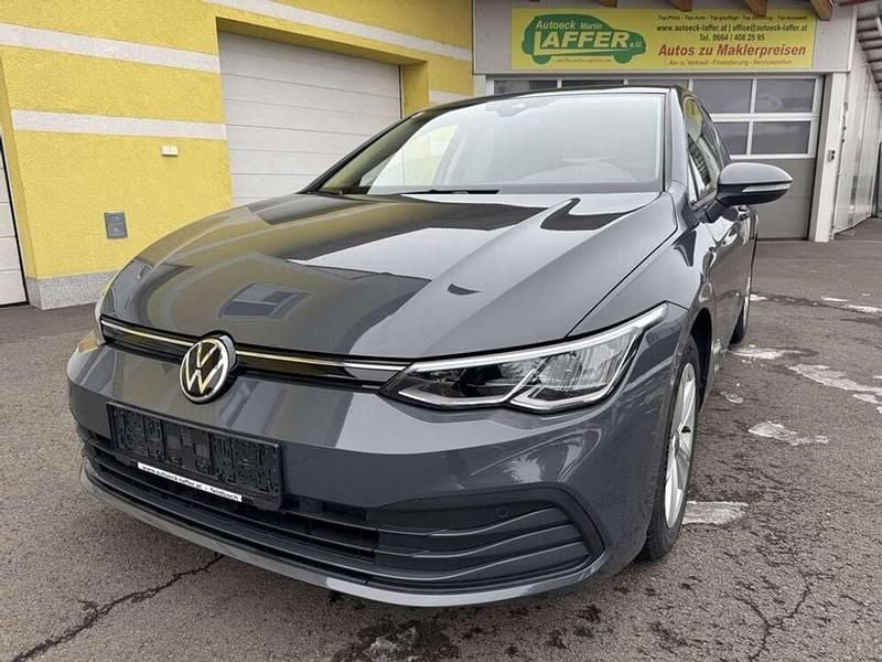 Gebraucht VW Golf VIII 90 PS (66 kW) 2020 Grau Limousine