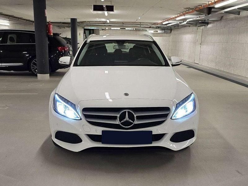 Gebraucht Mercedes C200 136 PS (100 kW) 2018 Weiß Kombi