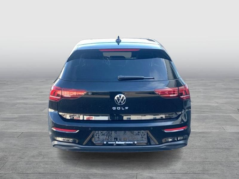 Neu VW Golf VIII 115 PS (84 kW) 2026 Schwarz  metallic