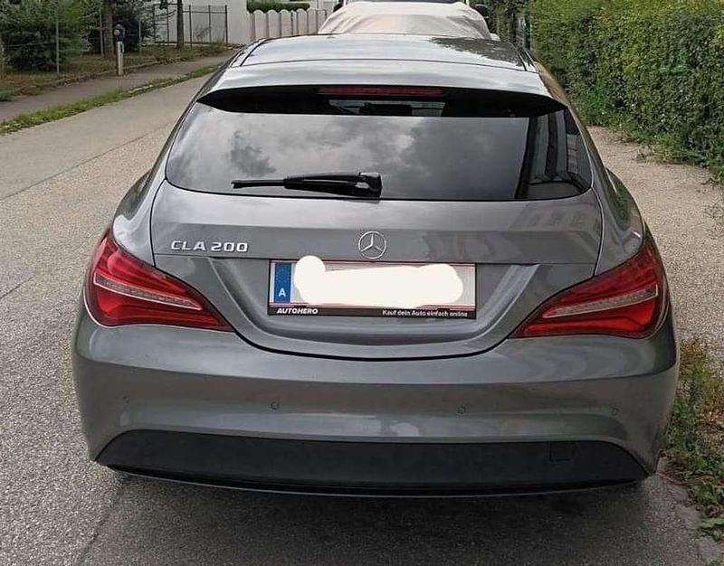 Gebraucht Mercedes CLA200 Shooting Brake OrangeArt Edition 156 PS (114 kW) 2018 Kombi