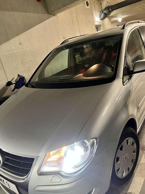 Gebraucht 2008 VW Touran Trendline Van / Kleinbus | € 4.199 (Guter Preis) - Bild 1/4