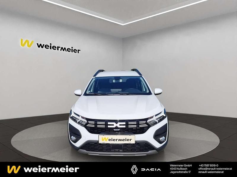 Gebraucht Dacia Jogger Expression 110 PS (80 kW) 2023 Weiß Van / Kleinbus