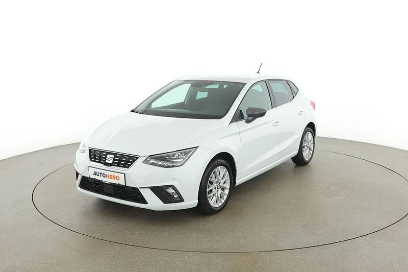 Weiß Gebraucht 2021 Seat Ibiza XCELLENCE Limousine | € 13.490 (Guter Preis) - Bild 1/3