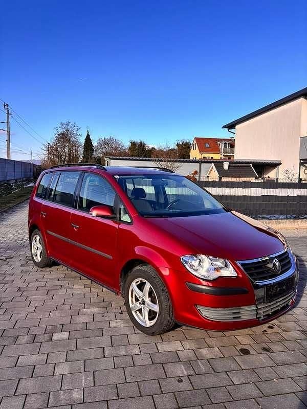 Gebraucht VW Touran 102 PS (75 kW) 2008 Rot Van / Kleinbus