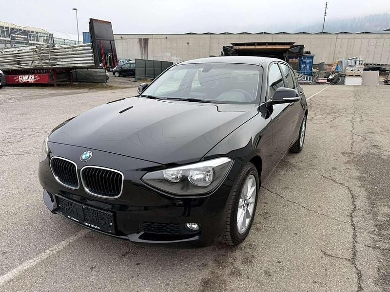 Gebraucht BMW 114 102 PS (75 kW) 2015 Schwarz Kleinwagen