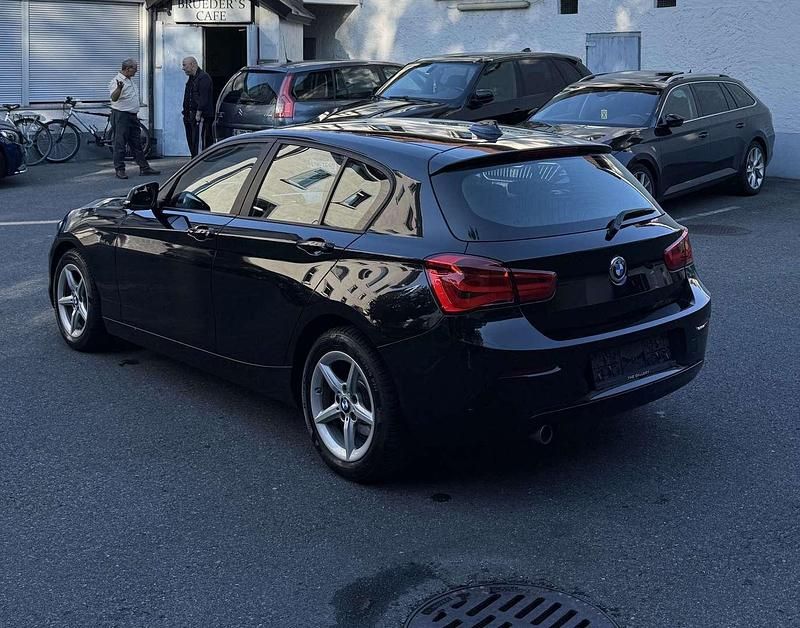 Gebraucht BMW 116 Advantage 116 PS (85 kW) 2018 Schwarz Kleinwagen