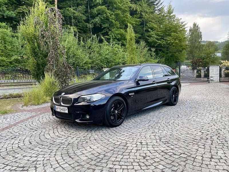 Gebraucht BMW 525 M Sport 218 PS (160 kW) 2013 Schwarz Kombi