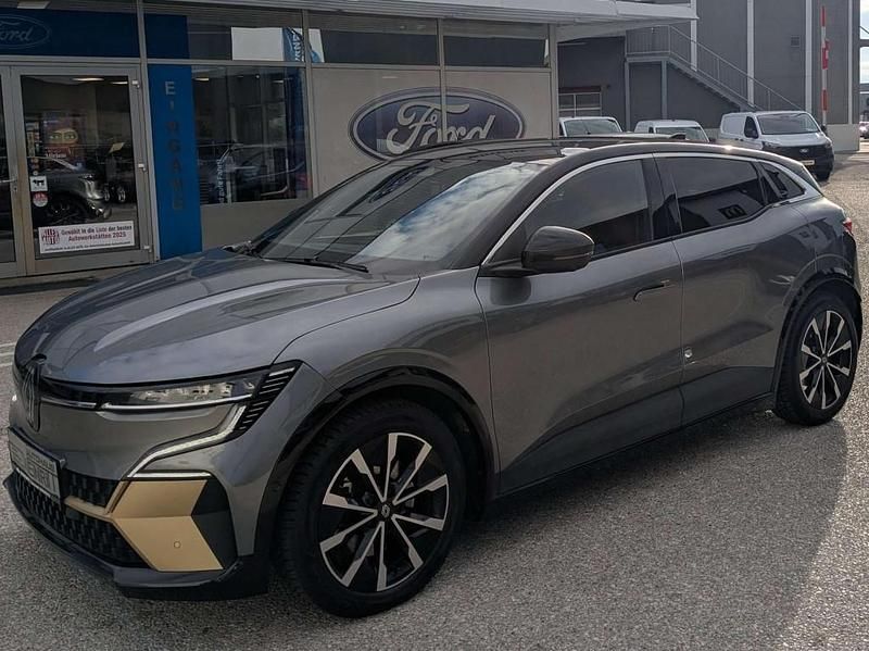 Gebraucht 2022 Renault Mégane IV Iconic Kleinwagen | € 24.990 (Fairer Preis) - Bild 1/4