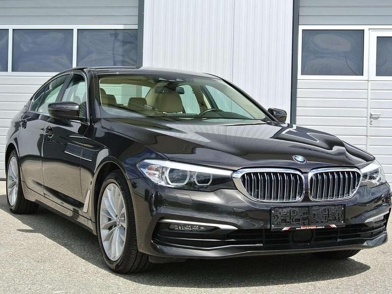 Gebraucht BMW 530e Sport Line 184 PS (135 kW) 2019 Grau Limousine