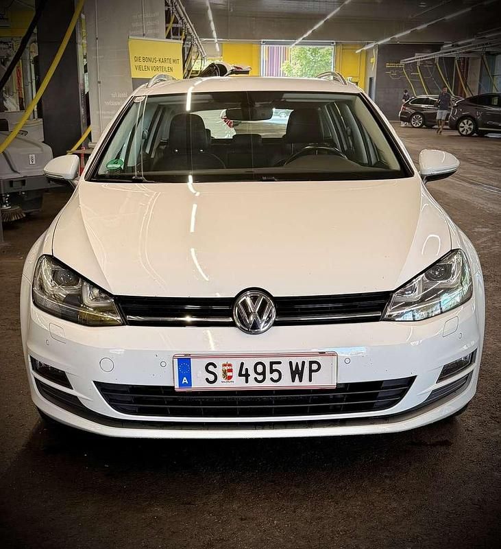 Gebraucht VW Golf VII Highline 125 PS (91 kW) 2016 Weiß Kombi